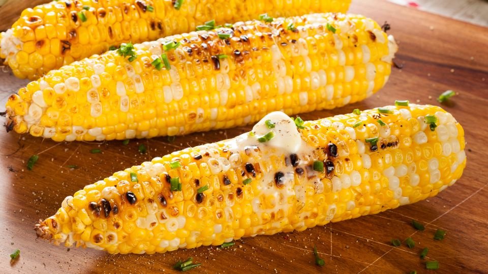 how to reheat corn on the cob foodslad